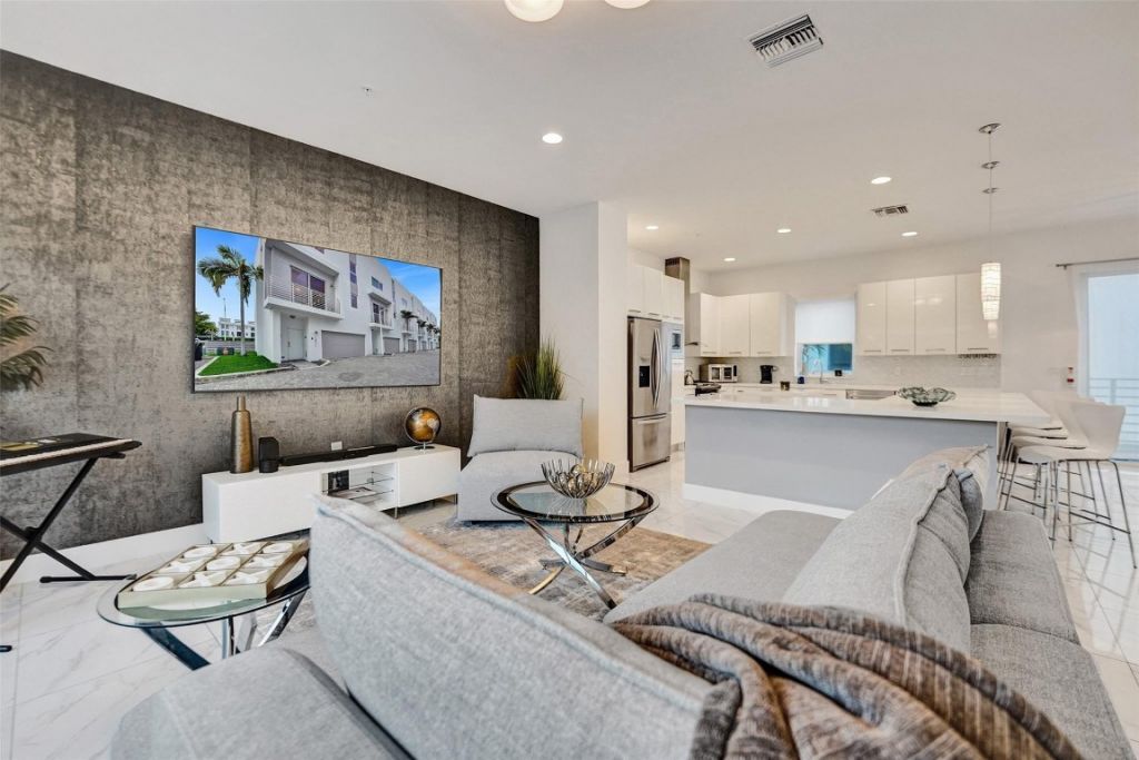 1371 N Ocean Boulevard, Pompano Beach, FL 33062 Photo