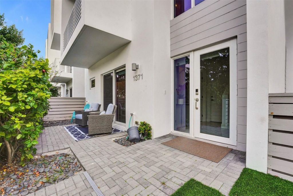 1371 N Ocean Boulevard, Pompano Beach, FL 33062 Photo