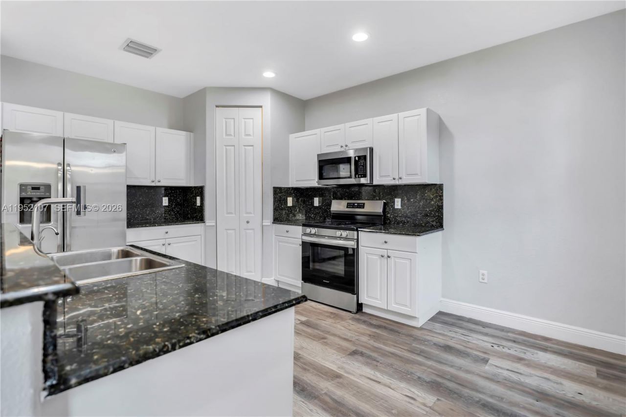 2540 SW 85th Ter, Unit 101, Miramar, FL 33025 Photo