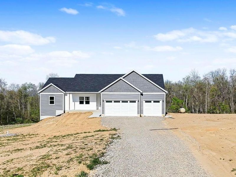 725 Trapp Lane, Hopewell, OH 43746 Photo 1