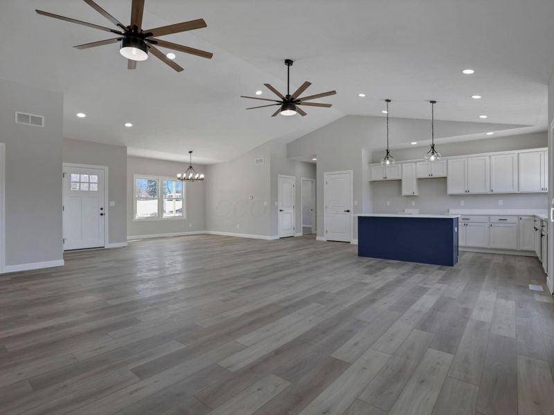 725 Trapp Lane, Hopewell, OH 43746 Photo 10