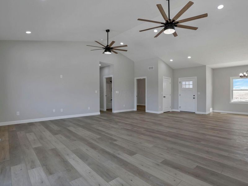 725 Trapp Lane, Hopewell, OH 43746 Photo 17