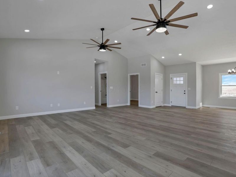 725 Trapp Lane, Hopewell, OH 43746 Photo 18