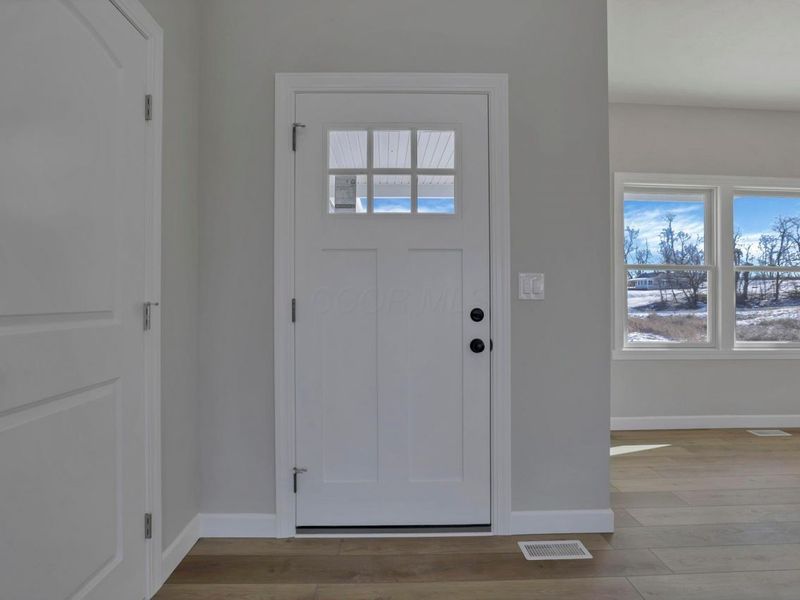 725 Trapp Lane, Hopewell, OH 43746 Photo 6