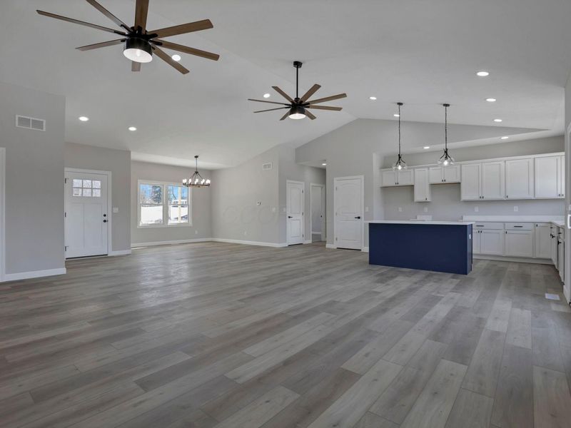 725 Trapp Lane, Hopewell, OH 43746 Photo 9