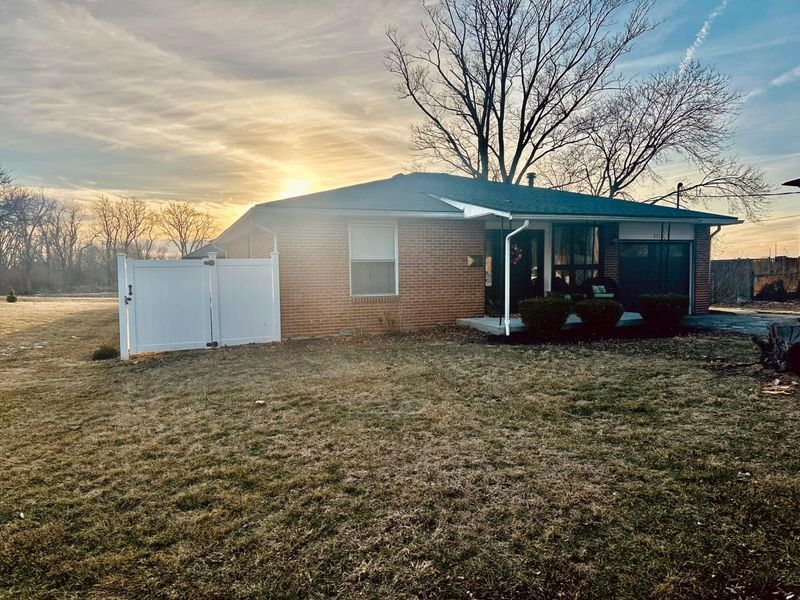 235 N Oak Street, London, OH 43140 Photo 5