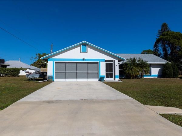 2719 SE Helms Ave, Port St Lucie, FL 34952