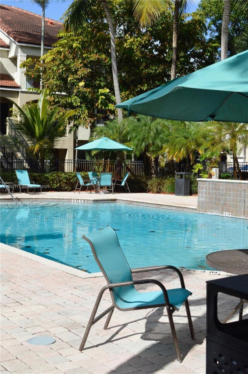 5840 W Sample Rd, Unit 305, Coral Springs, FL 33067 Photo