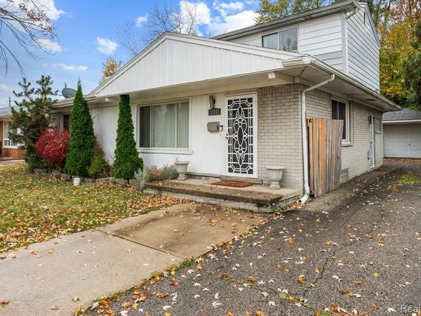 29249 Everett Street, Southfield, MI 48076