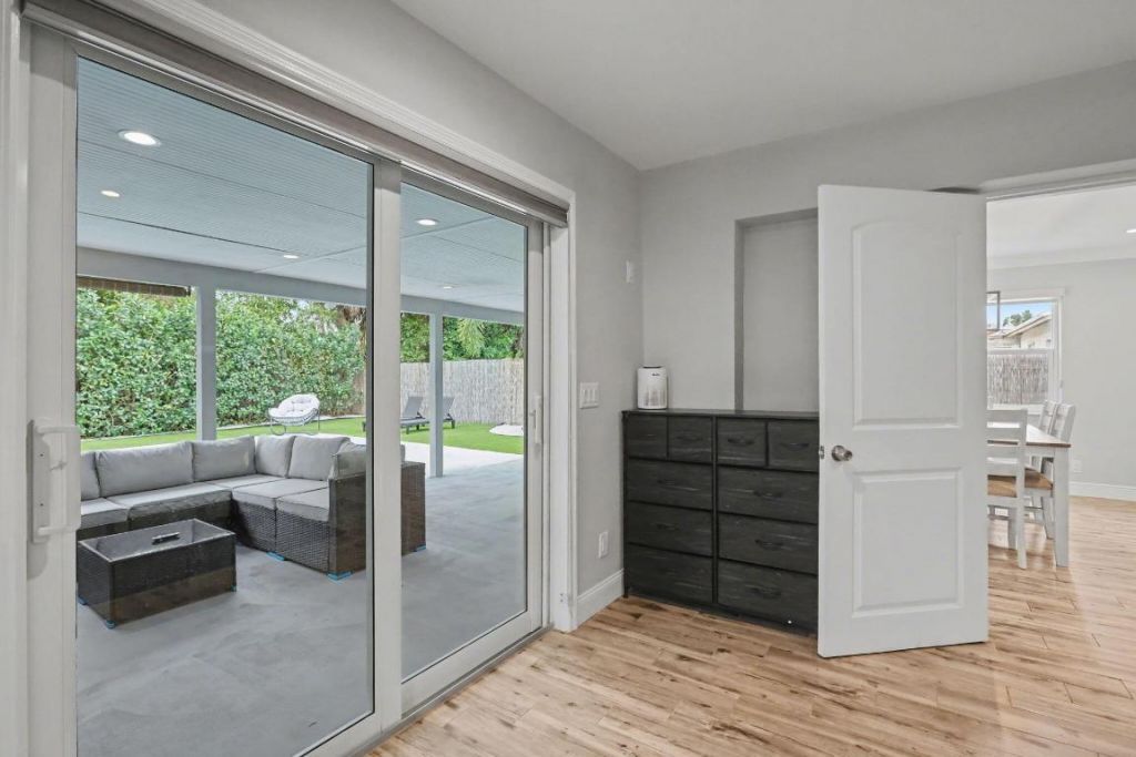 124 SW 11th Avenue, Boynton Beach, FL 33435 Photo