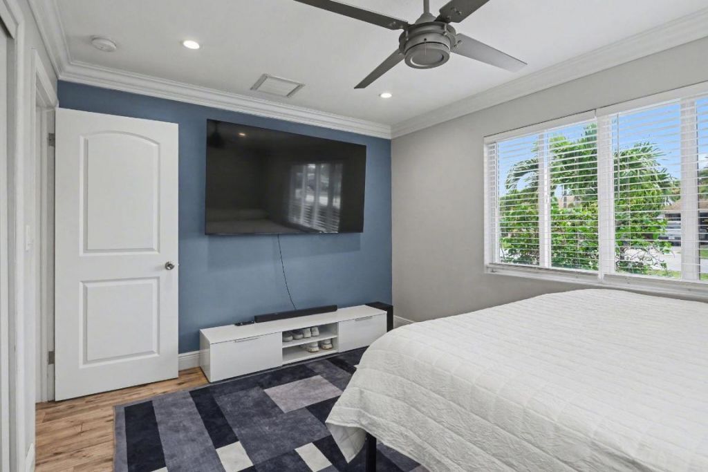 124 SW 11th Avenue, Boynton Beach, FL 33435 Photo