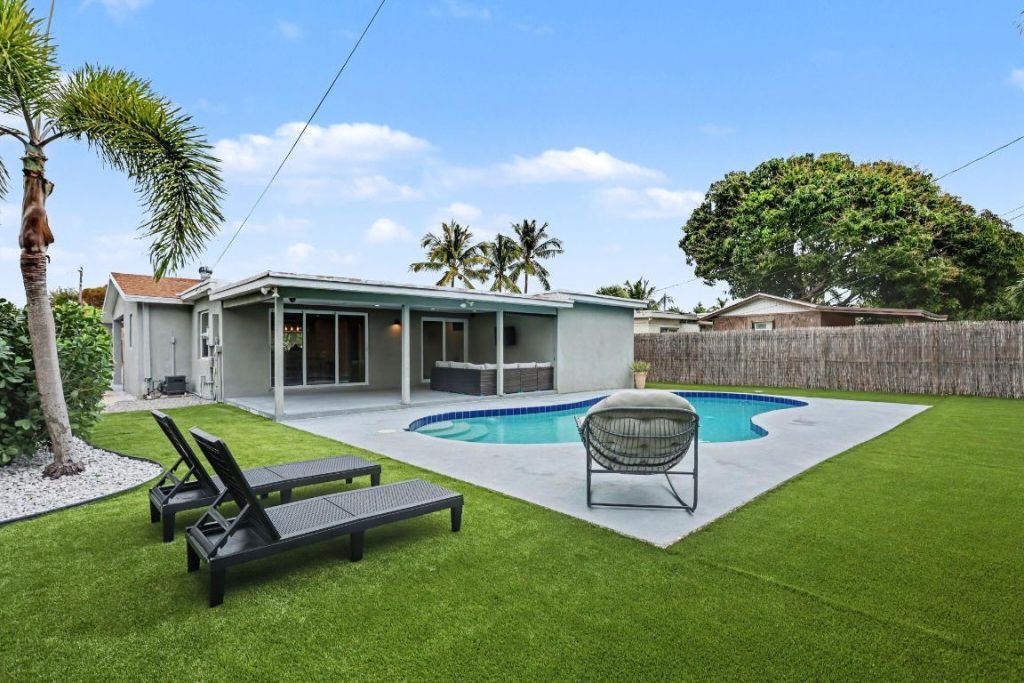 124 SW 11th Avenue, Boynton Beach, FL 33435 Photo