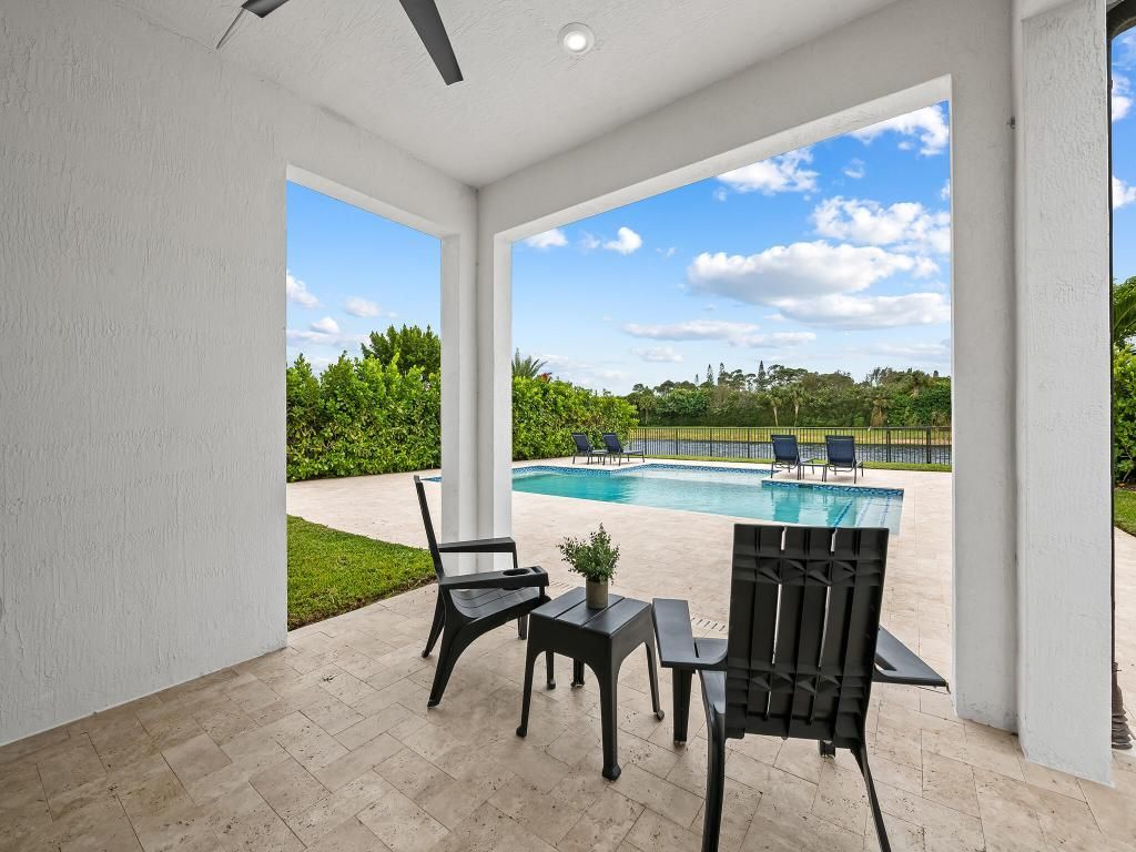 8683 Grand Prix Lane, Boynton Beach, FL 33472 Photo