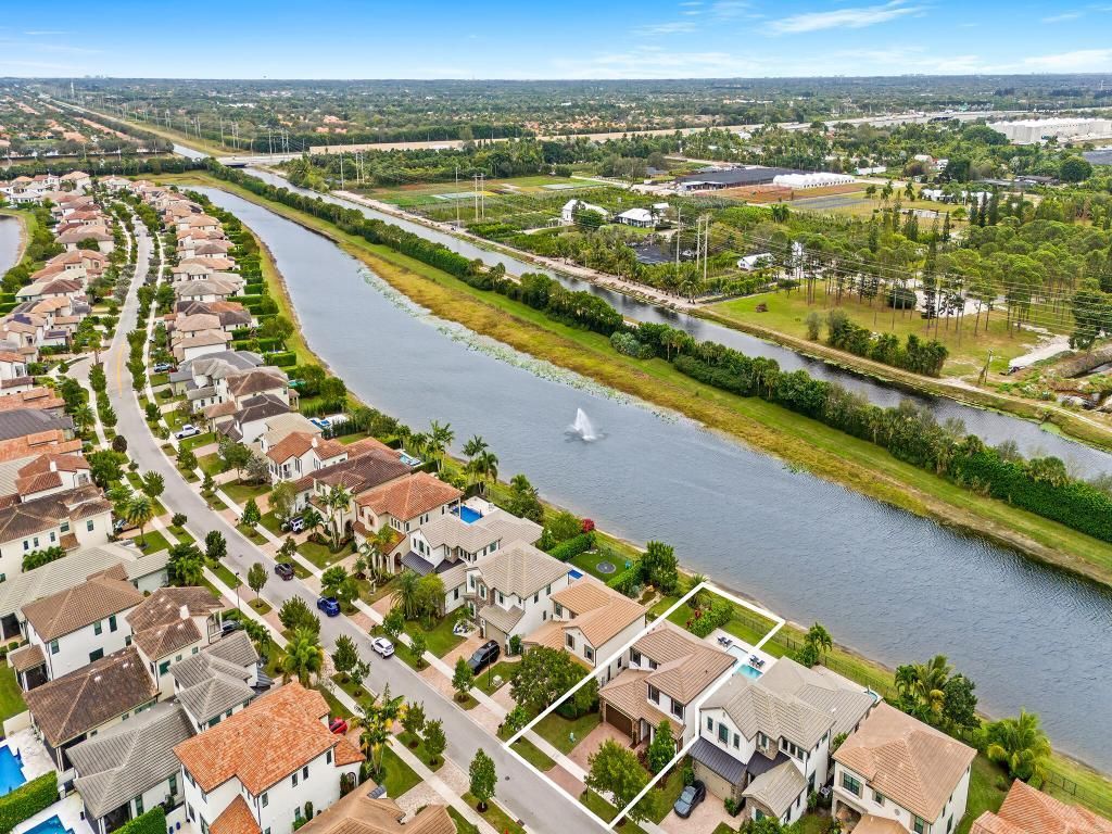 8683 Grand Prix Lane, Boynton Beach, FL 33472 Photo