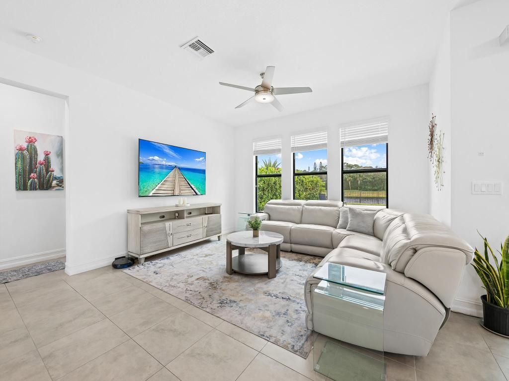 8683 Grand Prix Lane, Boynton Beach, FL 33472 Photo