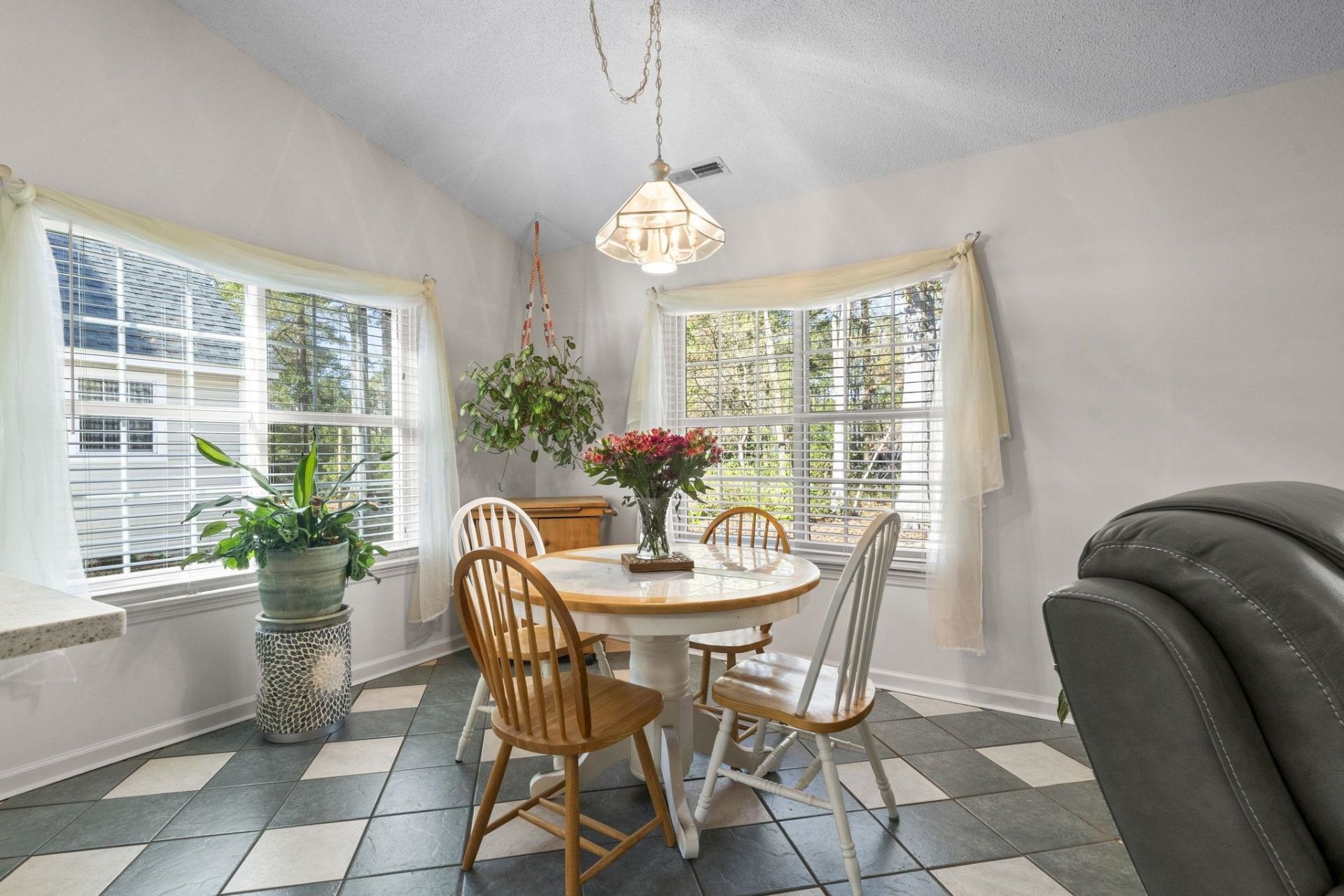 6627 E Sweetbriar Trail Photo 4