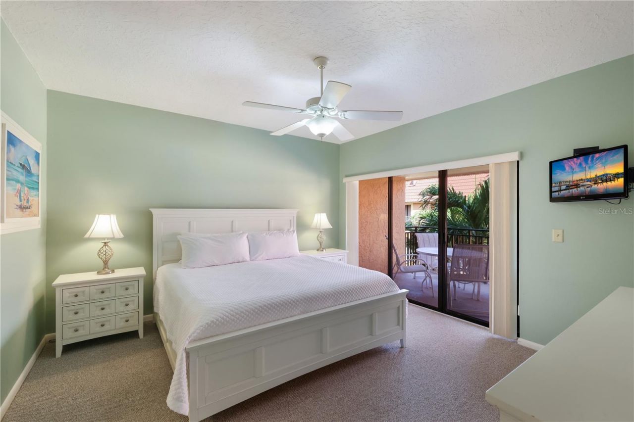 6006 Gulf Drive, Unit 214, Holmes Beach, FL 34217 Photo