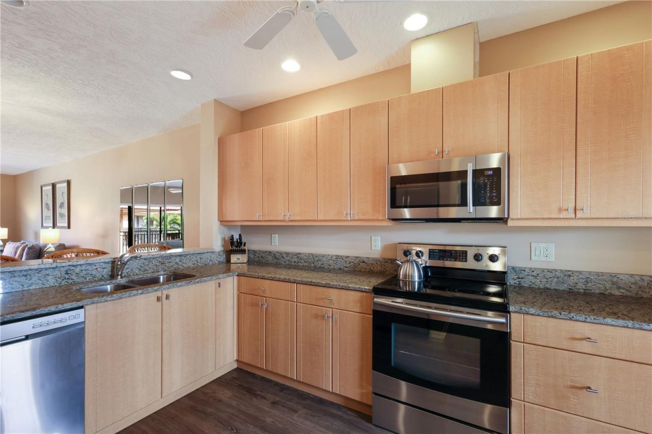 6006 Gulf Drive, Unit 214, Holmes Beach, FL 34217 Photo