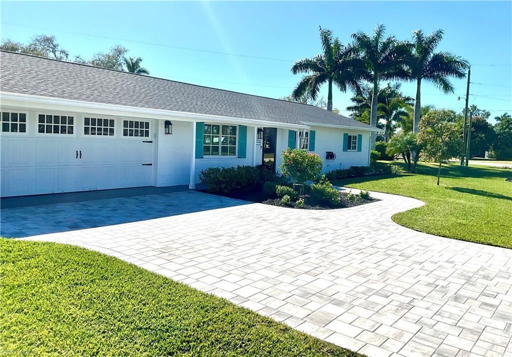 1086 N Town And River Dr, Fort Myers, FL 33919 Photo