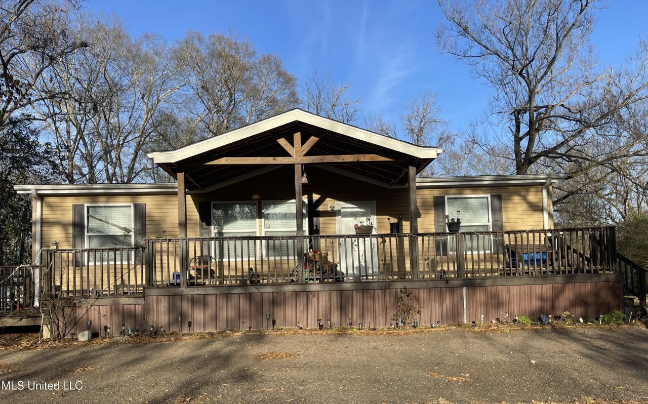 106 East Street, Edwards, MS 39066 Main Photo