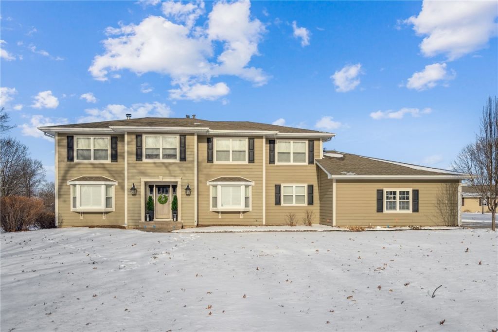 4362 Cloverdale Road Ne, Cedar Rapids, IA 52411 Main Photo