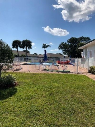 319 Colony Ln , Unit B, Fort Pierce, FL 34982 Photo
