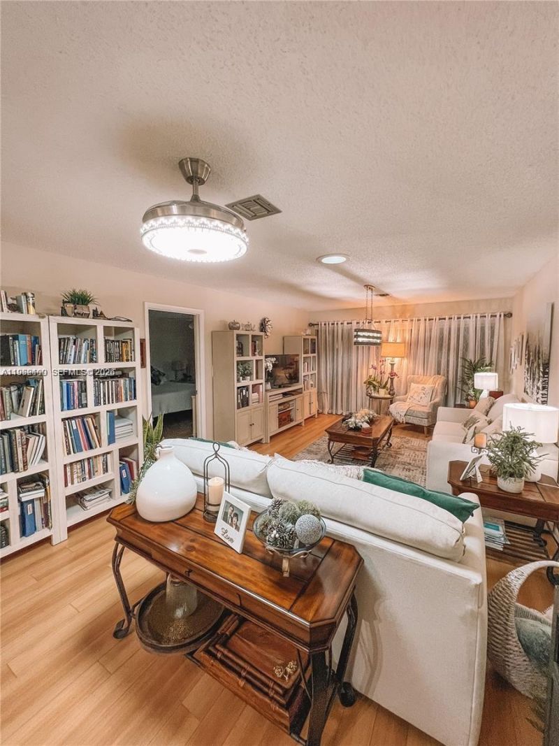 319 Colony Ln , Unit B, Fort Pierce, FL 34982 Photo