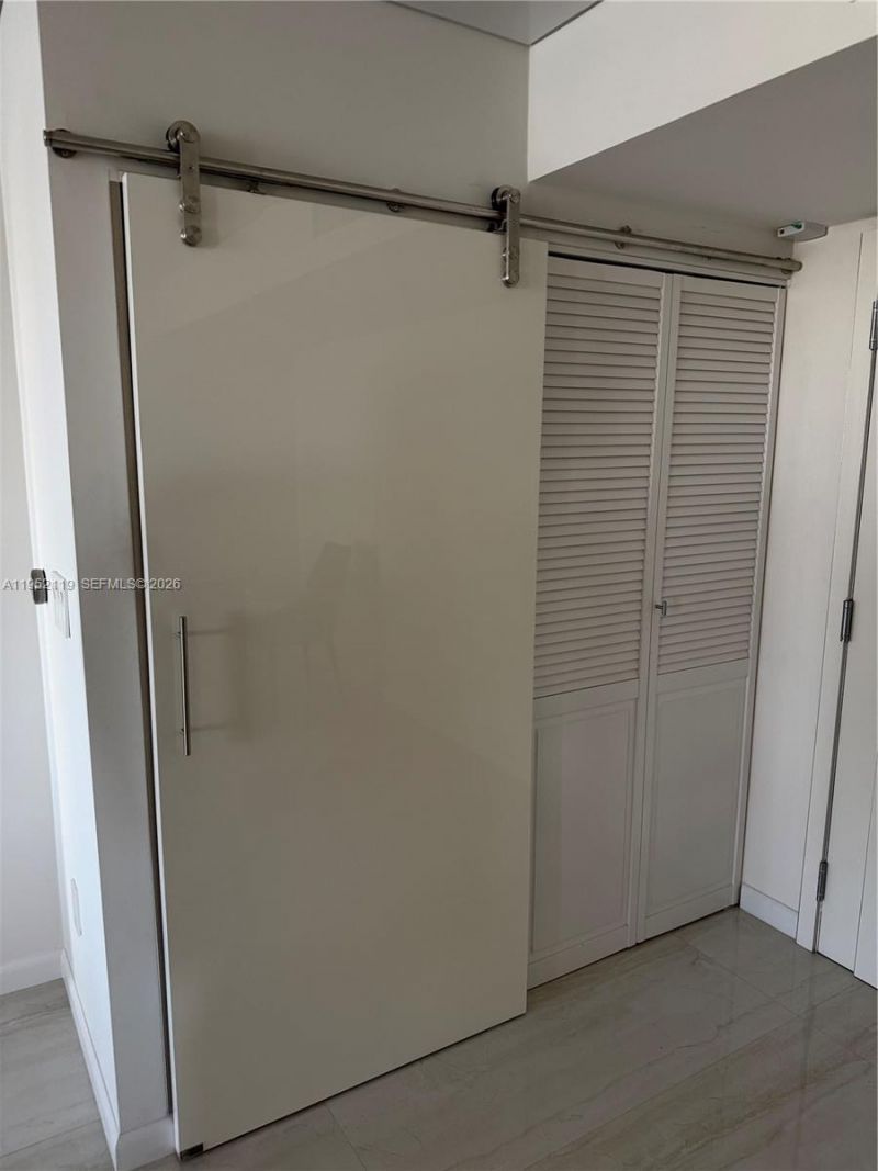 210 174th St, Unit 911, Sunny Isles Beach, FL 33160 Photo