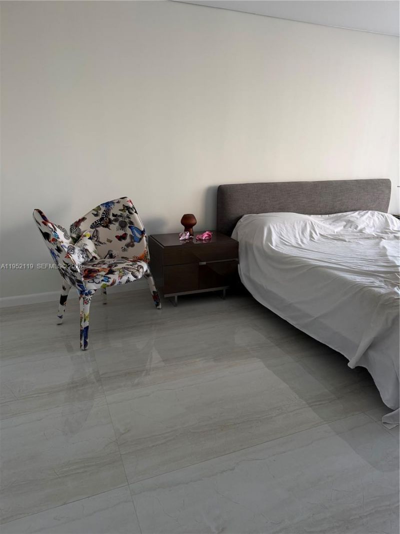 210 174th St, Unit 911, Sunny Isles Beach, FL 33160 Photo