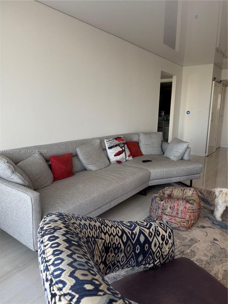 210 174th St, Unit 911, Sunny Isles Beach, FL 33160 Photo
