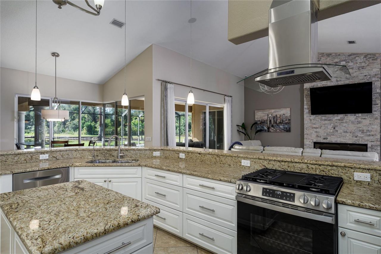 15006 21st Avenue E, Bradenton, FL 34212 Photo