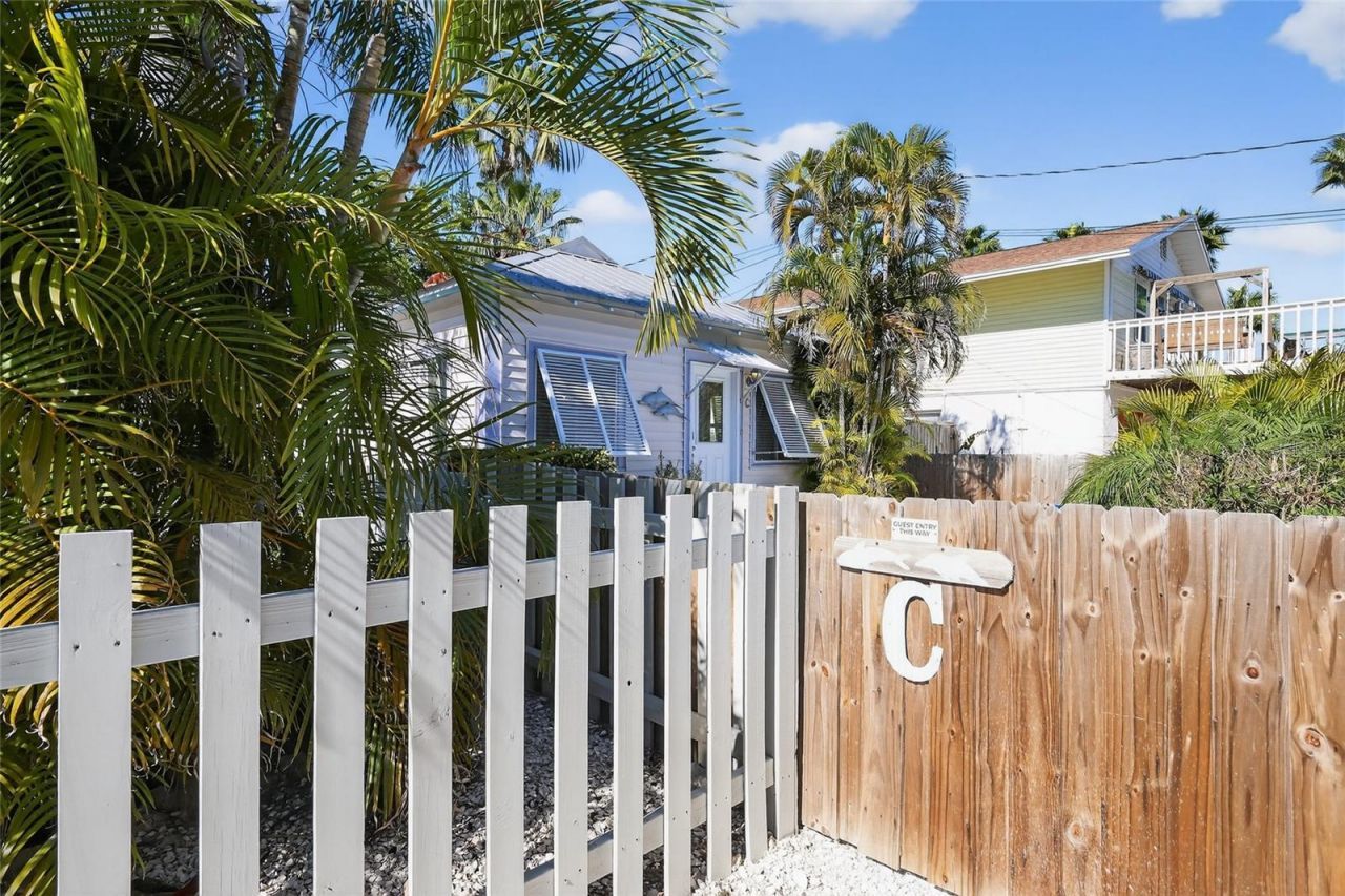 520 Spring Avenue, Unit C, Anna Maria, FL 34216 Main Photo