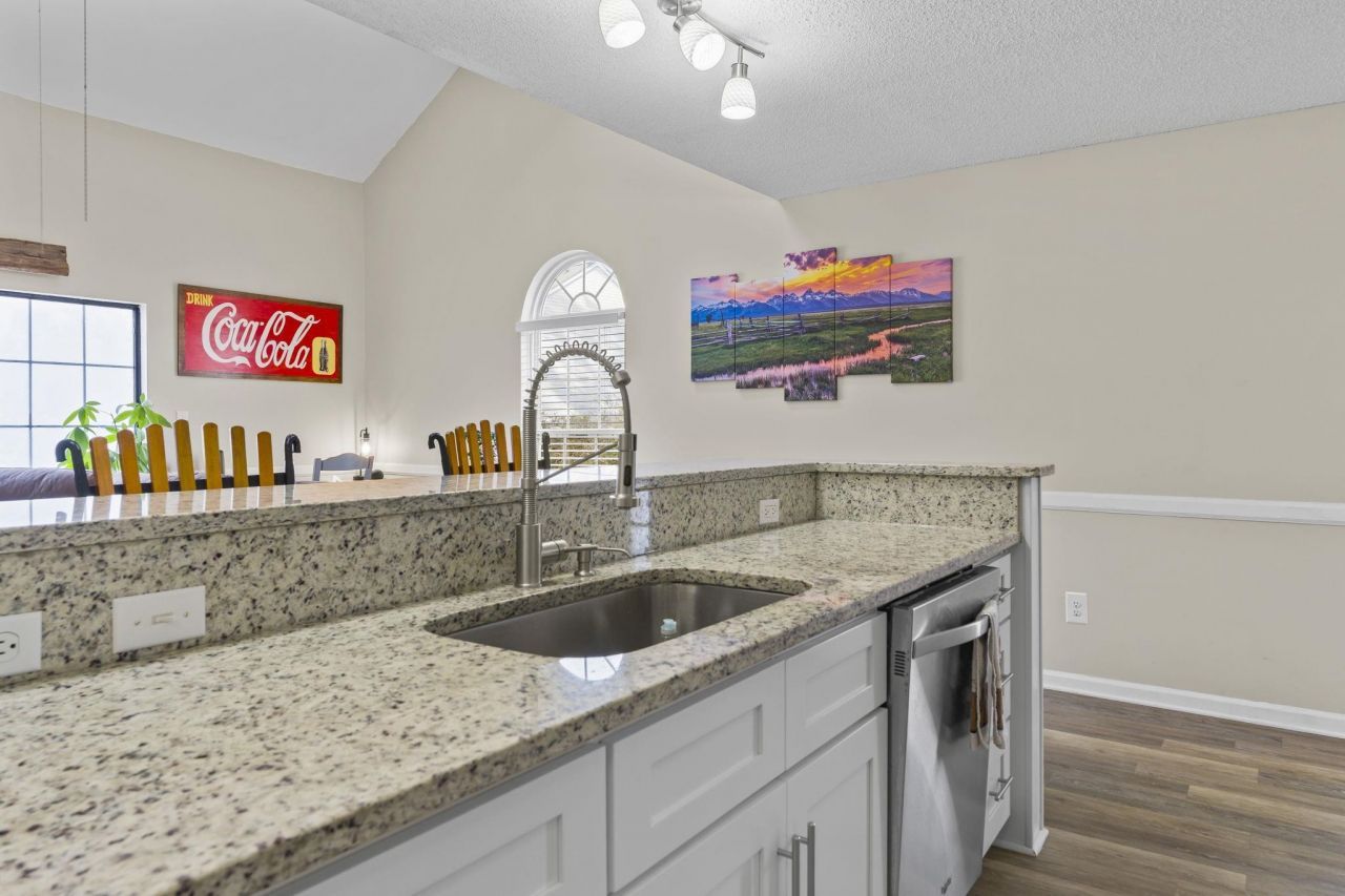 4353 Spa Dr. Photo 12