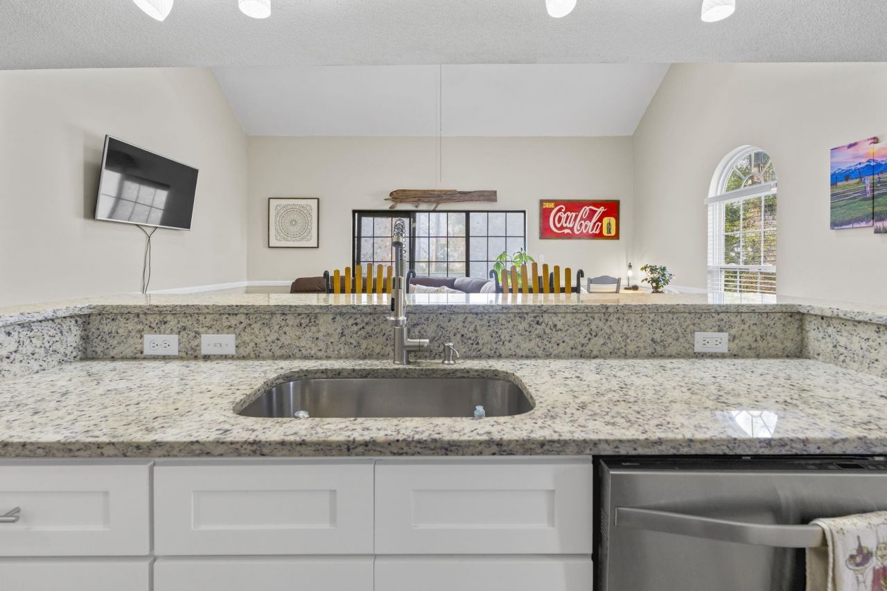 4353 Spa Dr. Photo 16