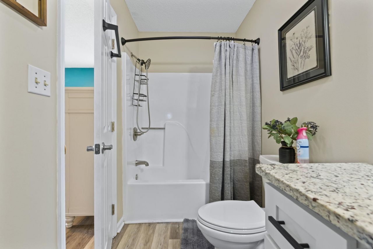 4353 Spa Dr. Photo 23