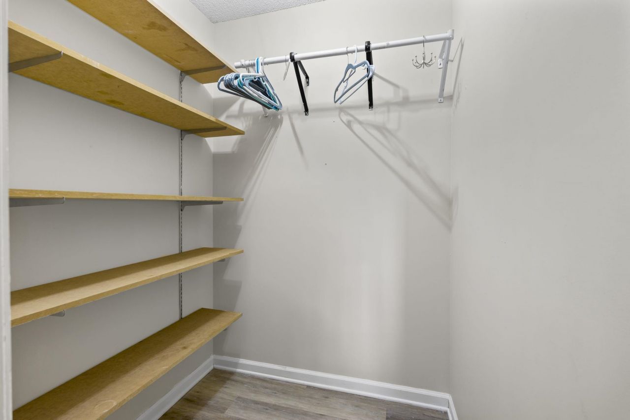 4353 Spa Dr. Photo 24