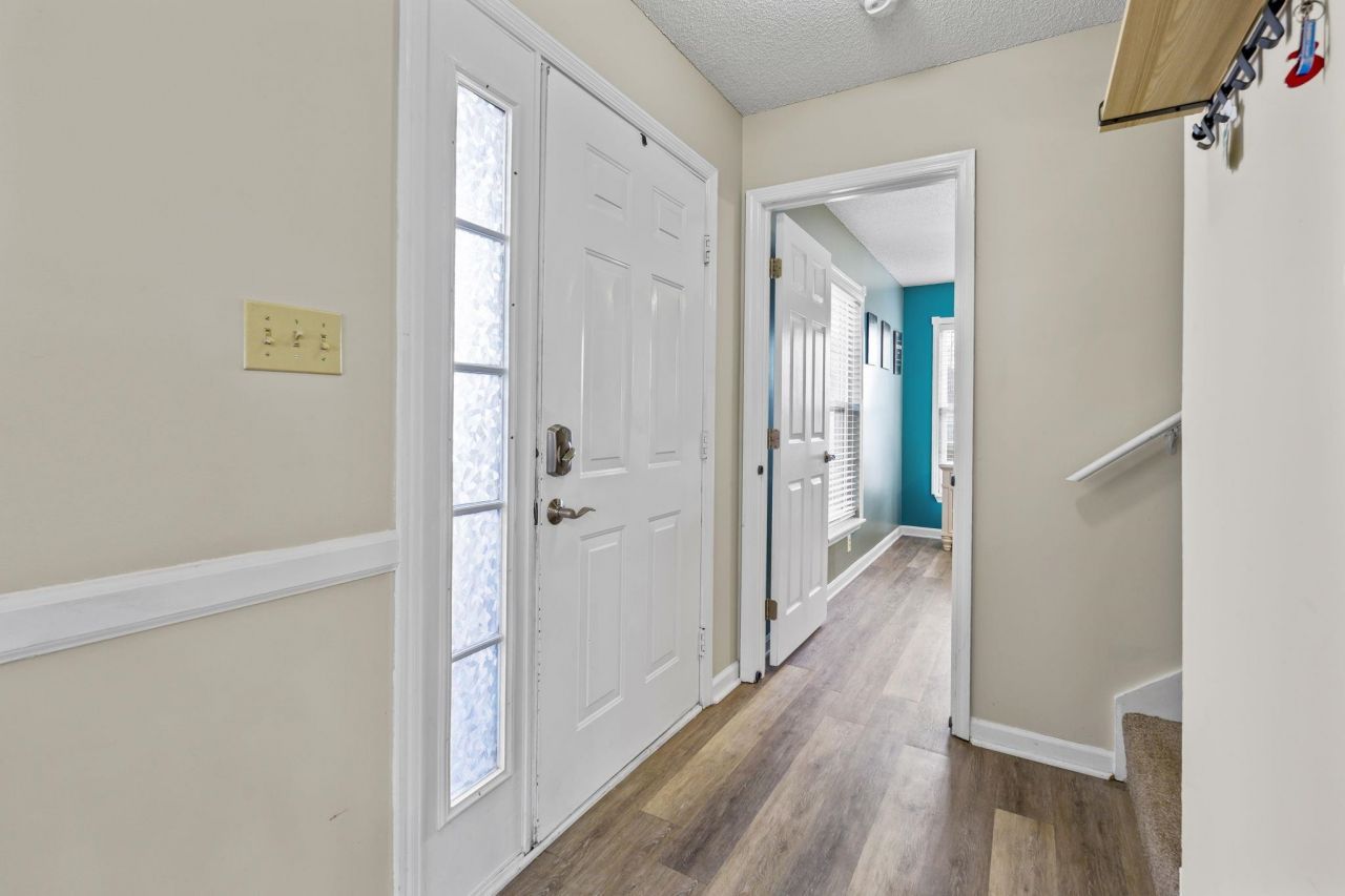 4353 Spa Dr. Photo 5