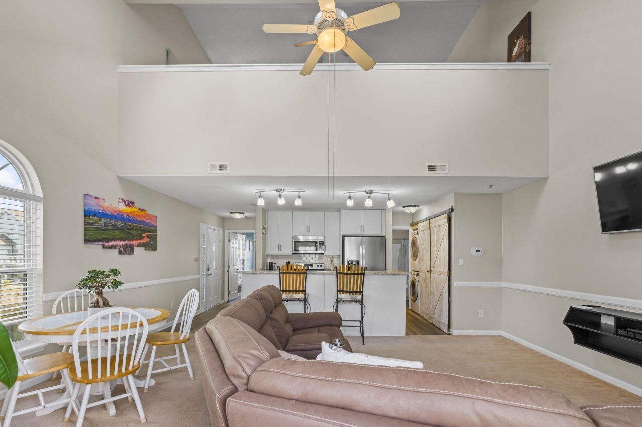 4353 Spa Dr. Photo 6