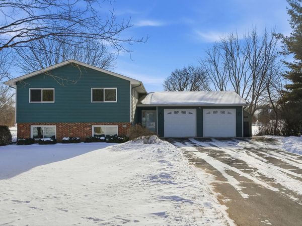 2225 Old Post Road, Independence, MN 55359