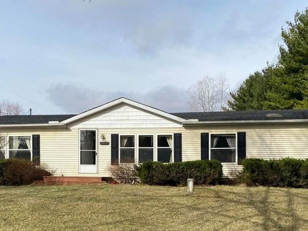12422 S Cork Road, Antrim Twp, MI 48857