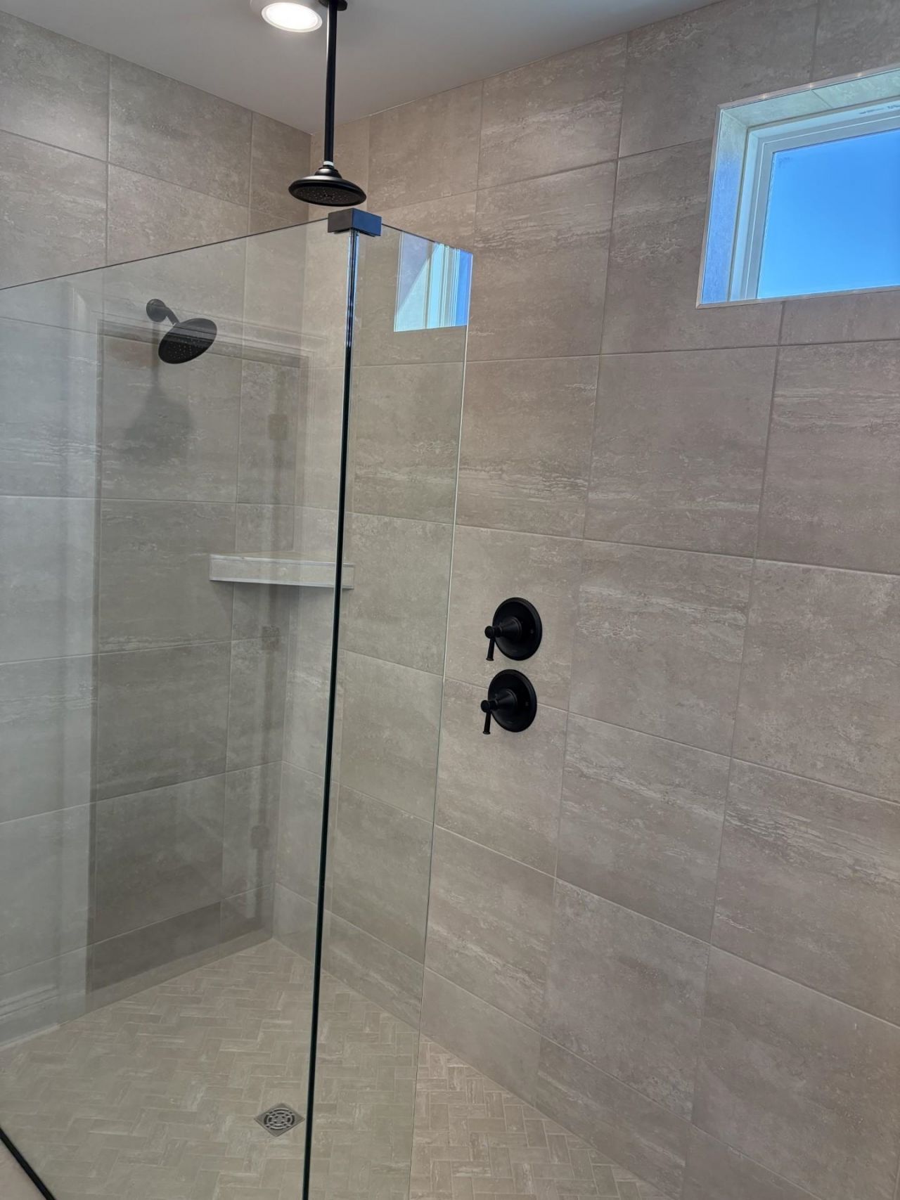 600 Canborough Lane Photo 17