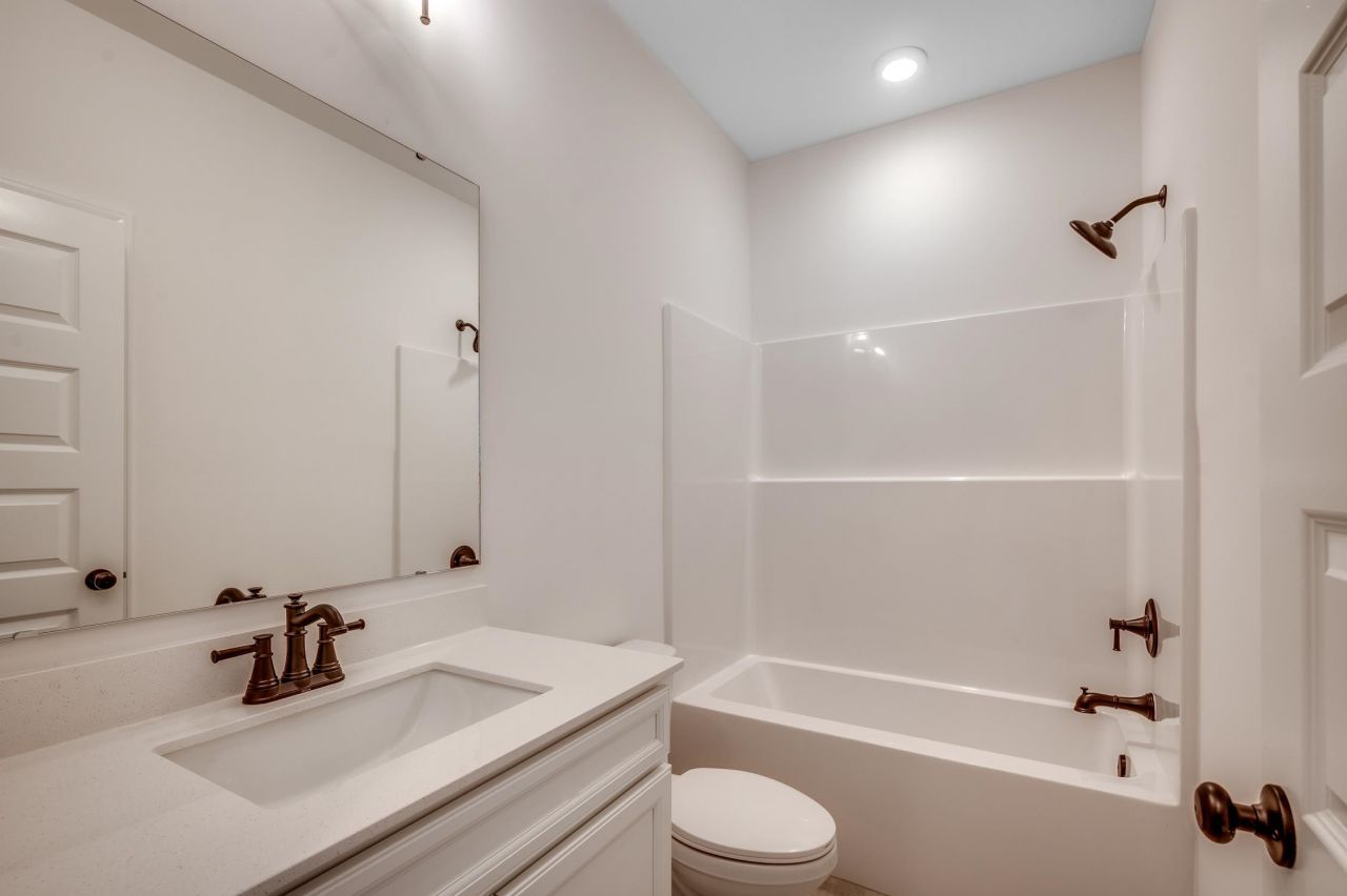 600 Canborough Lane Photo 20