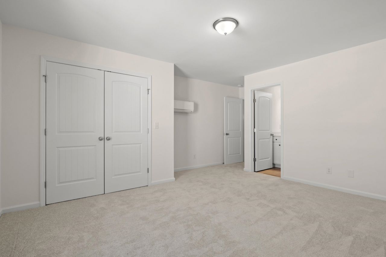 302 Chaff Ct. Photo 13