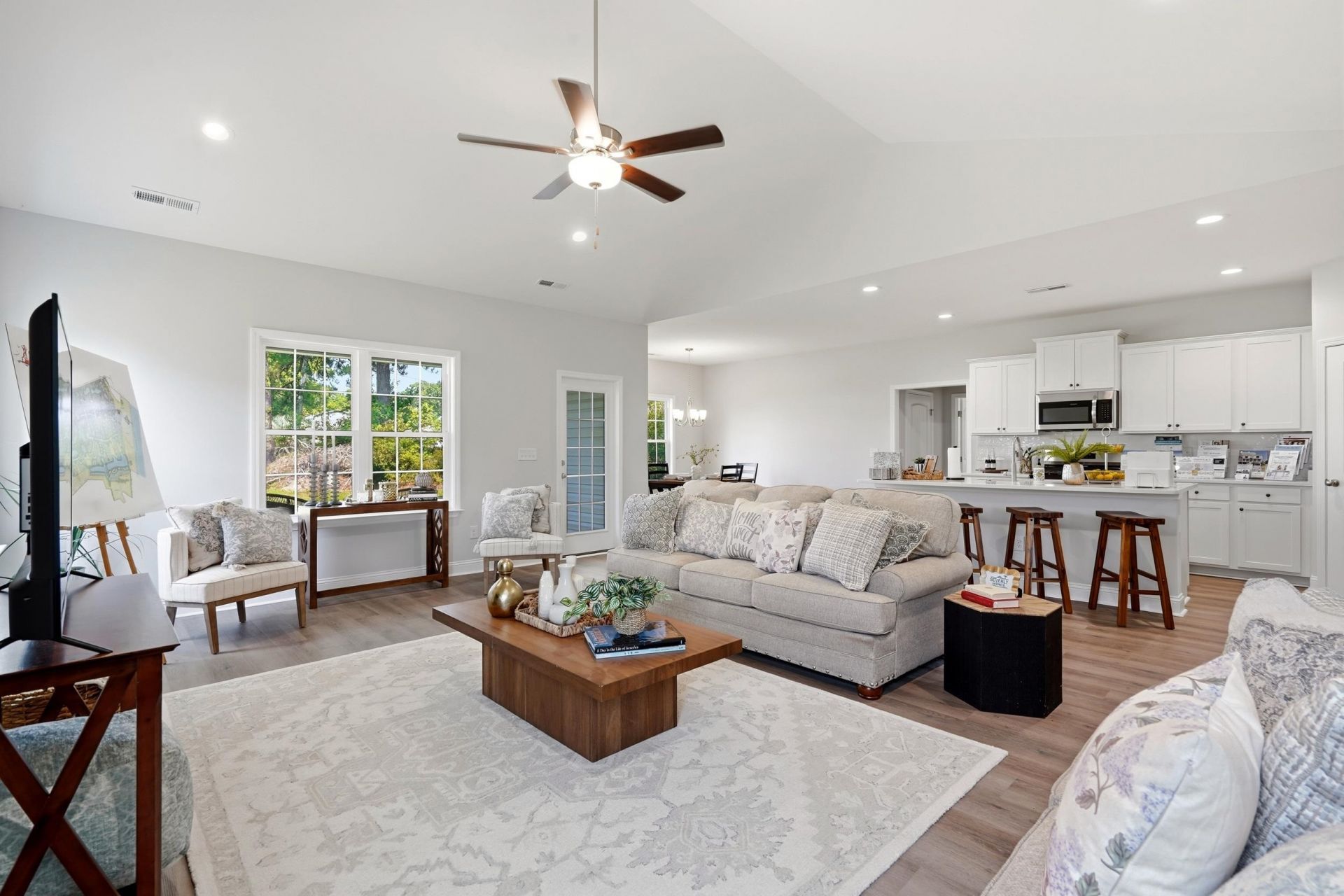 302 Chaff Ct. Photo 4