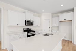 302 Chaff Ct. photo 4