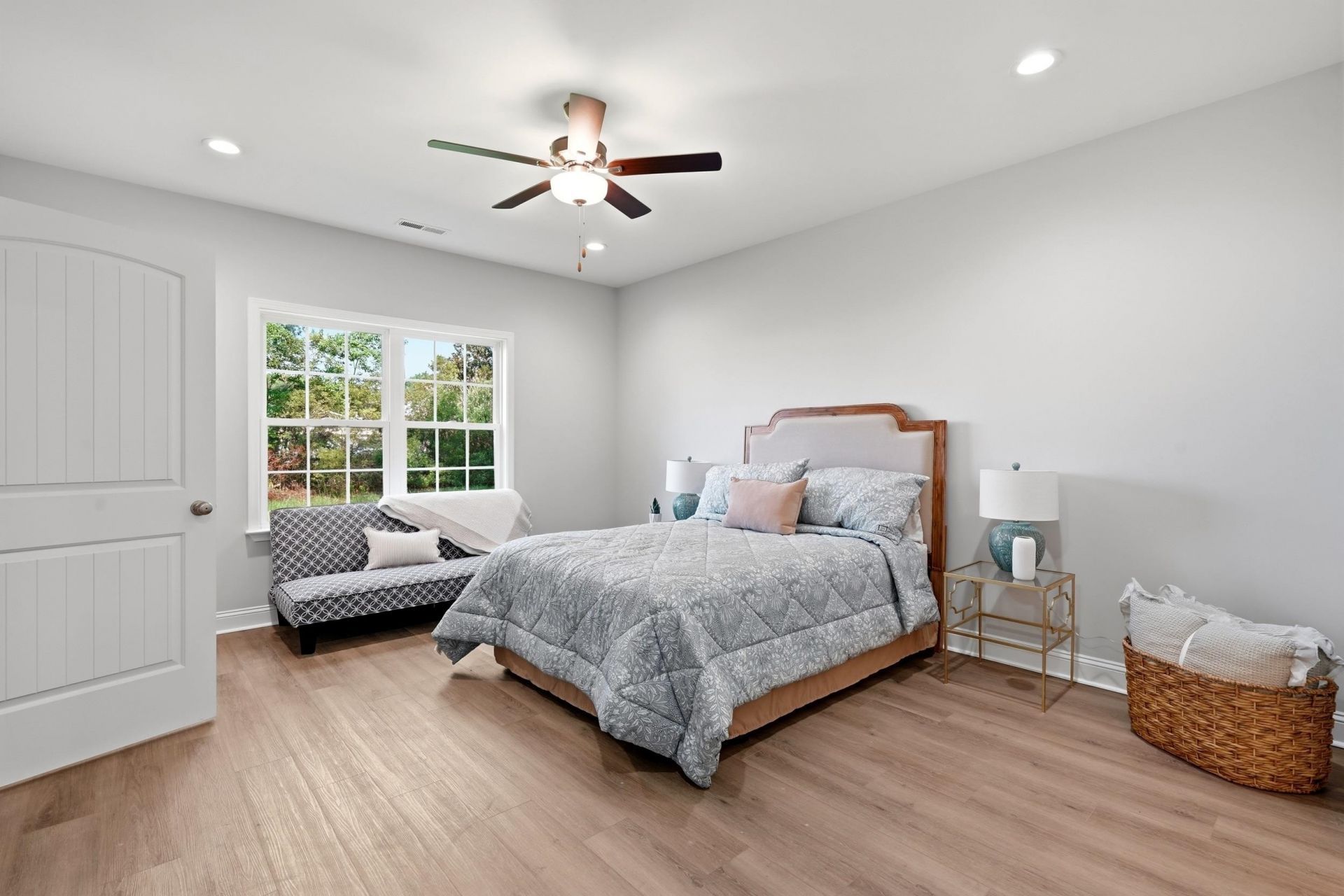 302 Chaff Ct. Photo 9