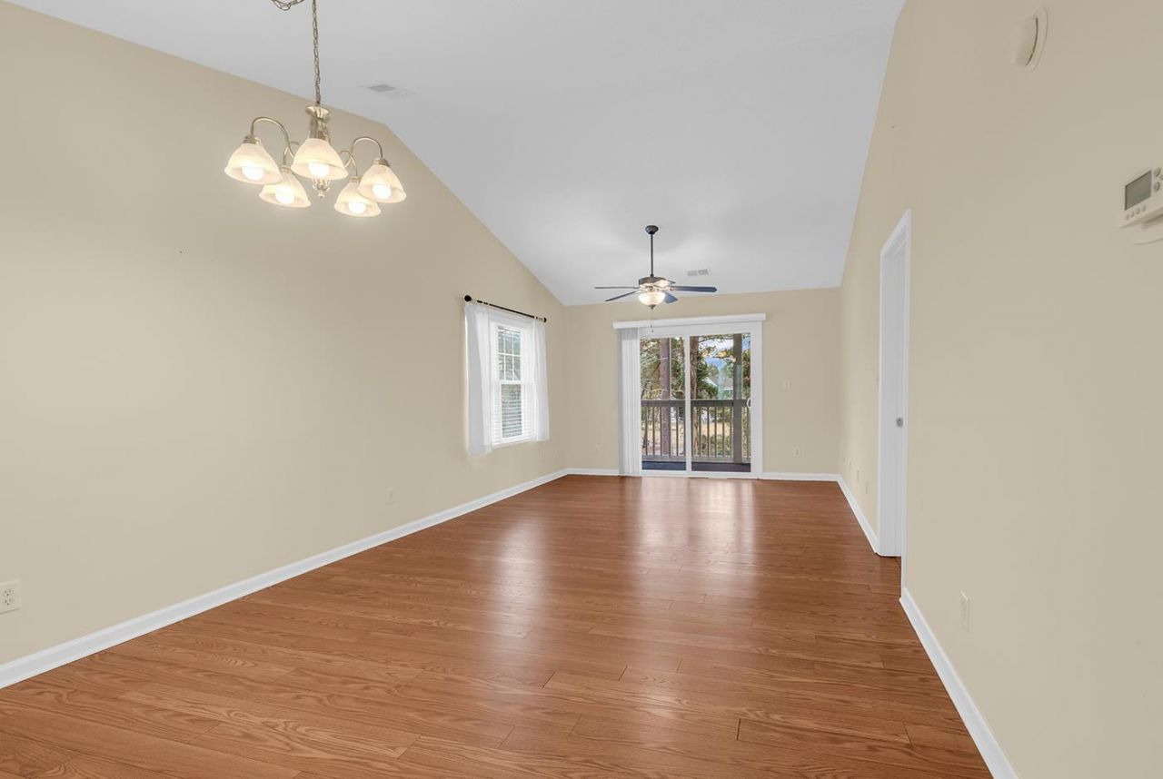 820 Fairway Dr. Photo 16