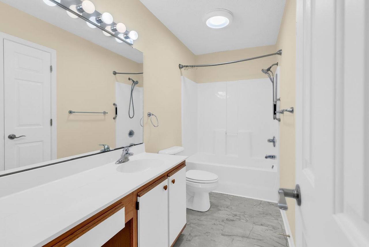 820 Fairway Dr. Photo 22