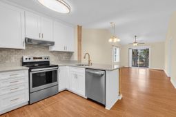 820 Fairway Dr. photo 4