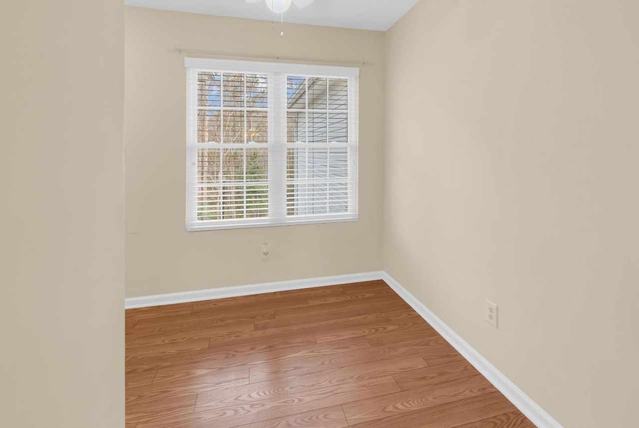 820 Fairway Dr. Photo 8